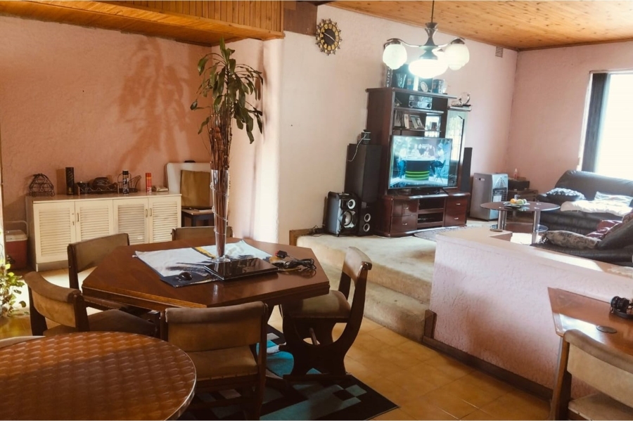 3 Bedroom Property for Sale in Kenilworth Gauteng