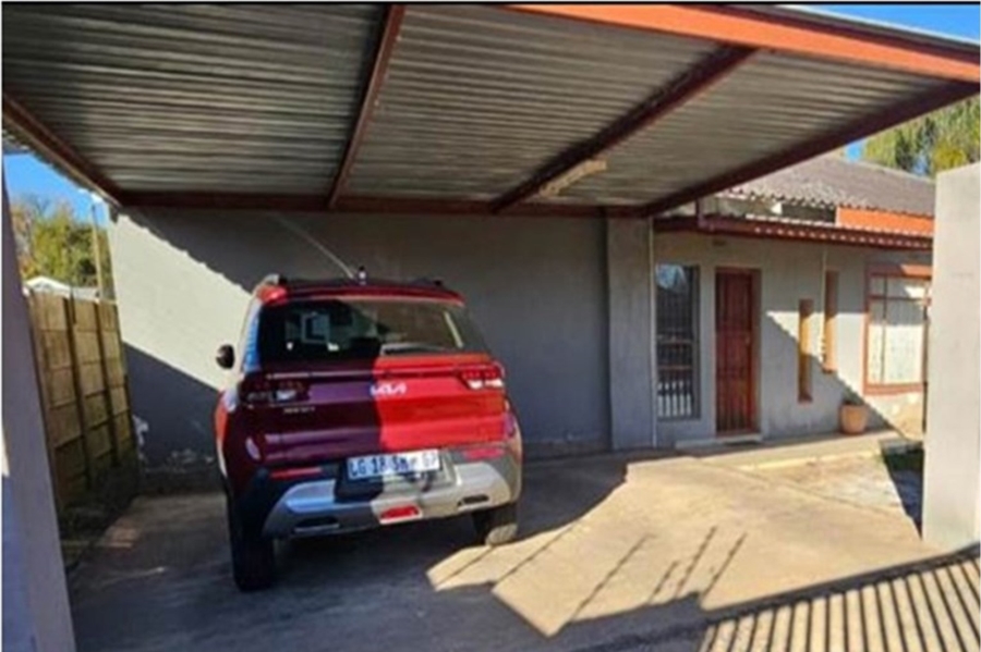 3 Bedroom Property for Sale in Raceview Gauteng