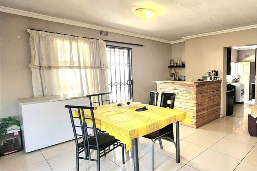 3 Bedroom Property for Sale in Raceview Gauteng