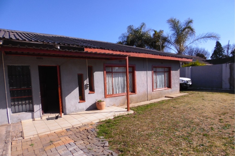 3 Bedroom Property for Sale in Raceview Gauteng