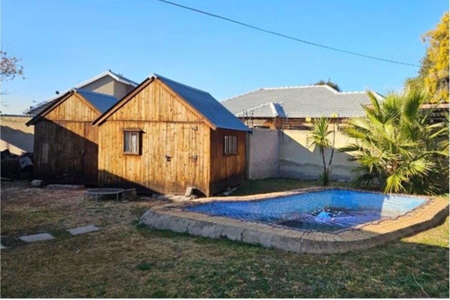 3 Bedroom Property for Sale in Raceview Gauteng