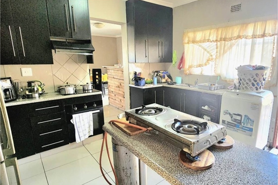 3 Bedroom Property for Sale in Raceview Gauteng