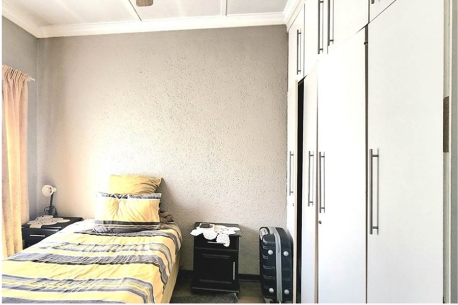 3 Bedroom Property for Sale in Raceview Gauteng