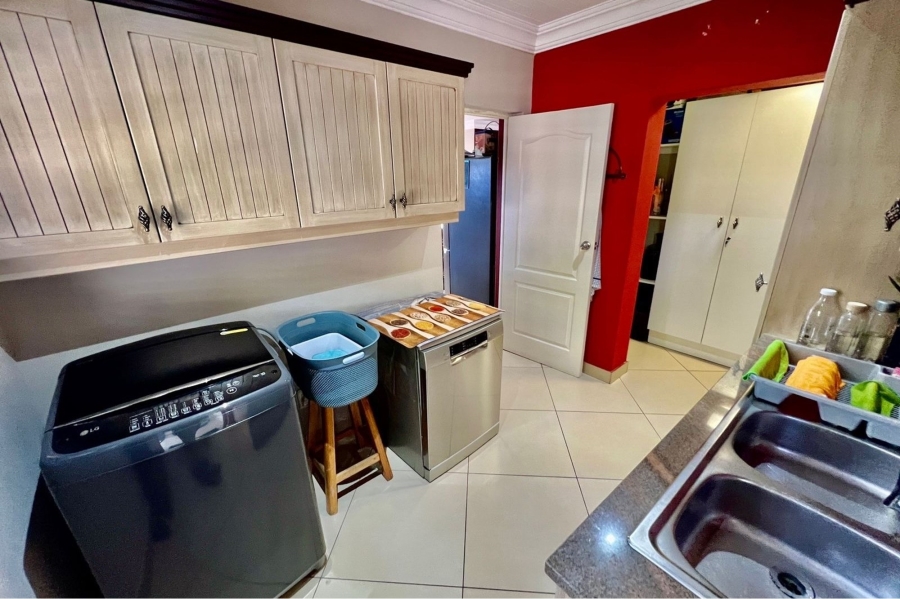 4 Bedroom Property for Sale in Eldo Meadows Gauteng