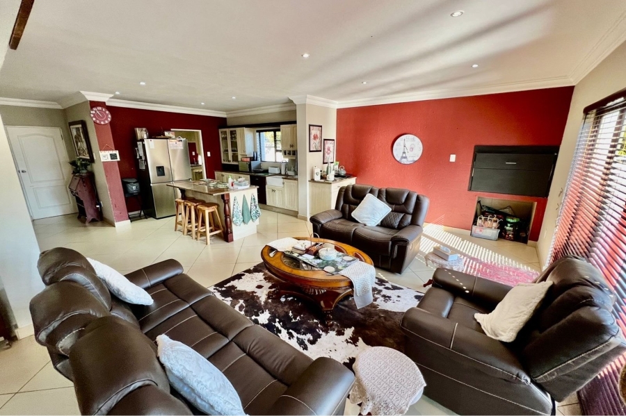 4 Bedroom Property for Sale in Eldo Meadows Gauteng