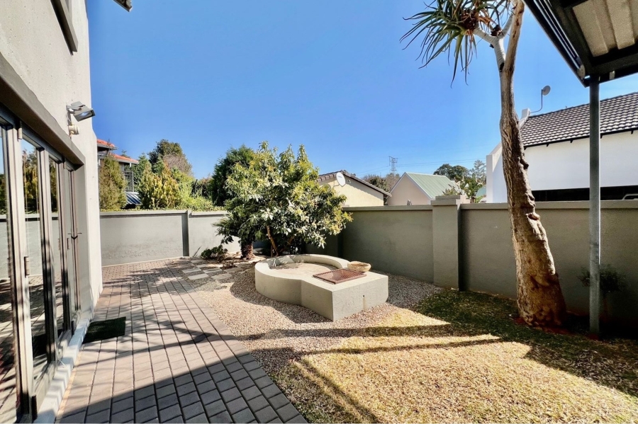 4 Bedroom Property for Sale in Eldo Meadows Gauteng
