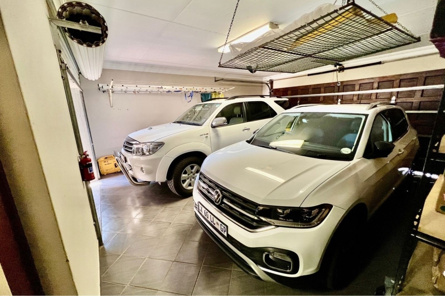 4 Bedroom Property for Sale in Eldo Meadows Gauteng