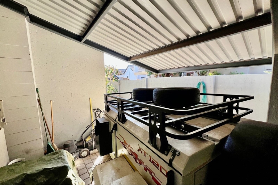 4 Bedroom Property for Sale in Eldo Meadows Gauteng