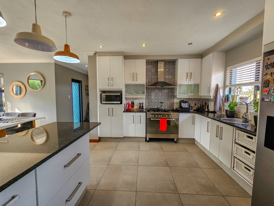 To Let 3 Bedroom Property for Rent in Midstream Meadows Gauteng