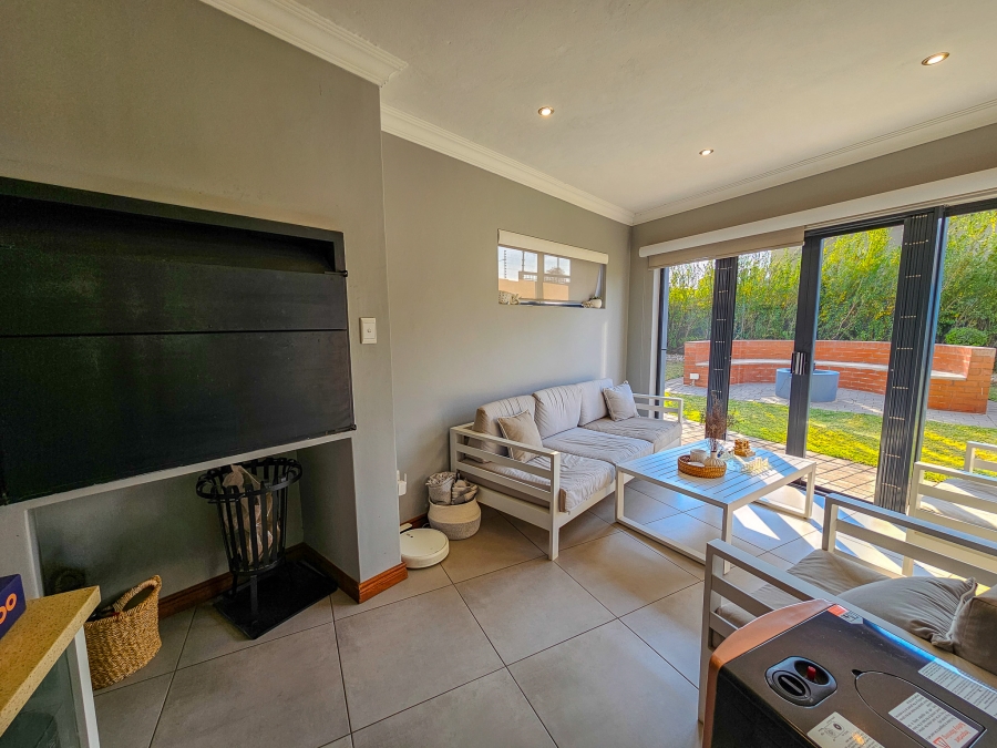 To Let 3 Bedroom Property for Rent in Midstream Meadows Gauteng
