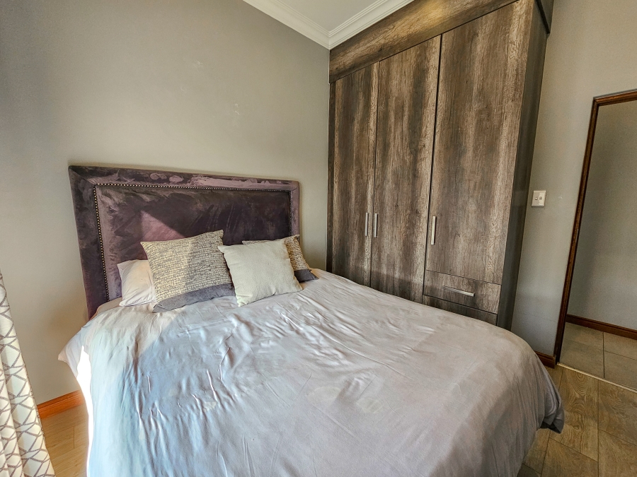 To Let 3 Bedroom Property for Rent in Midstream Meadows Gauteng