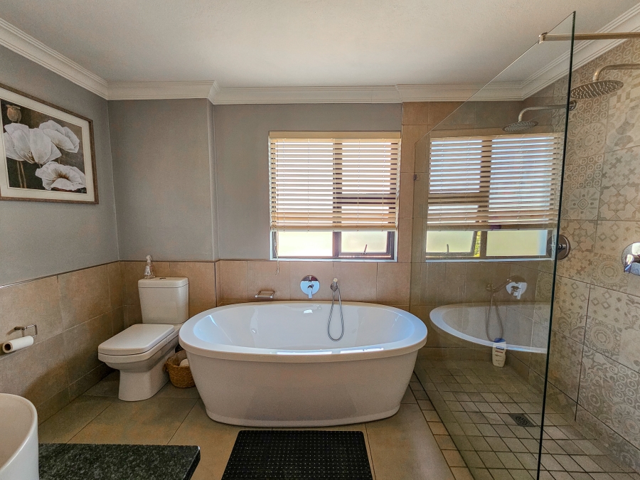 To Let 3 Bedroom Property for Rent in Midstream Meadows Gauteng