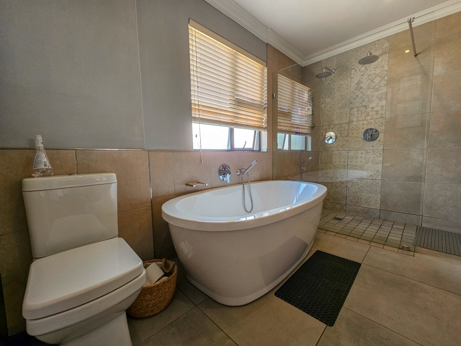 To Let 3 Bedroom Property for Rent in Midstream Meadows Gauteng