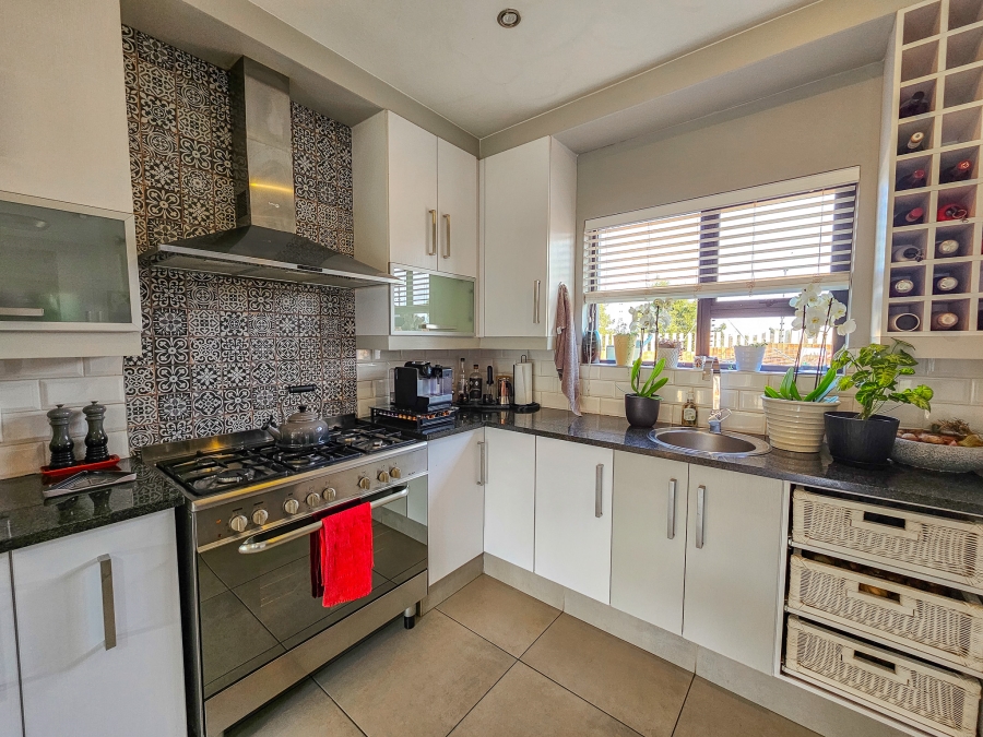 To Let 3 Bedroom Property for Rent in Midstream Meadows Gauteng