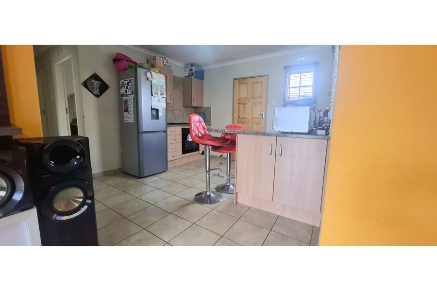 To Let 4 Bedroom Property for Rent in Leopard