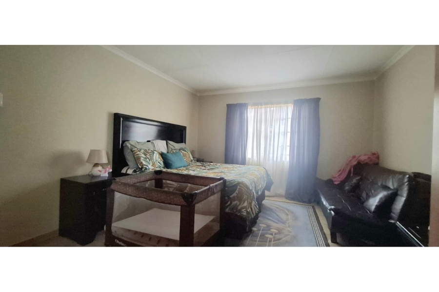 To Let 4 Bedroom Property for Rent in Leopard