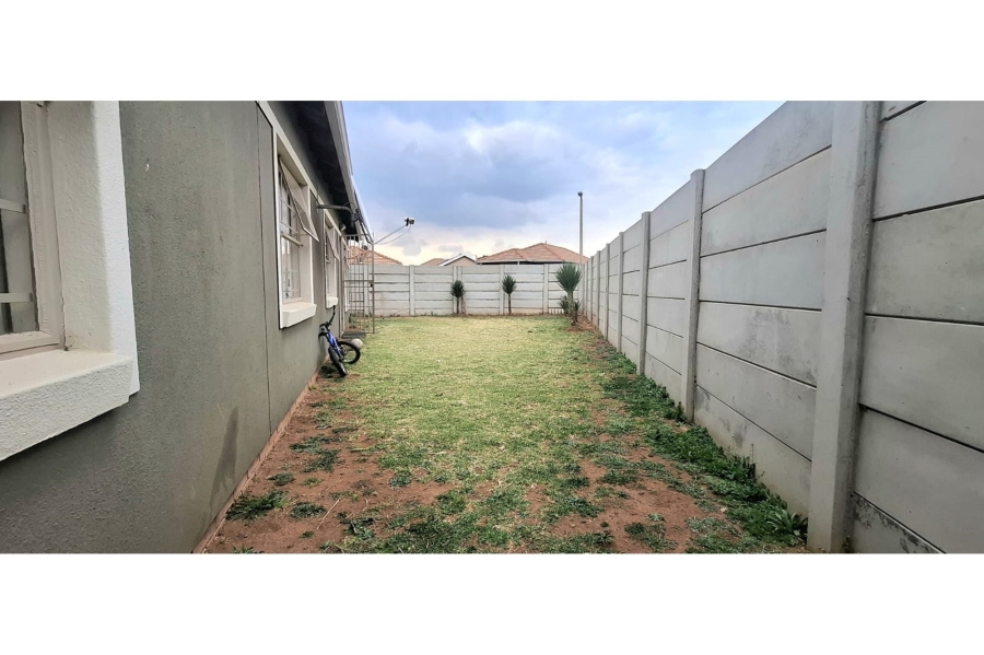 To Let 4 Bedroom Property for Rent in Leopard