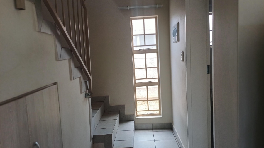To Let 3 Bedroom Property for Rent in Sky City Gauteng