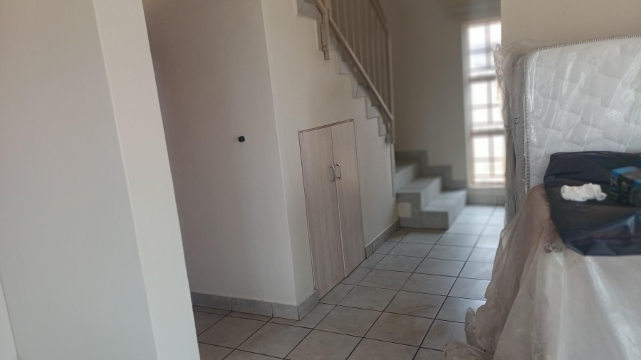 To Let 3 Bedroom Property for Rent in Sky City Gauteng