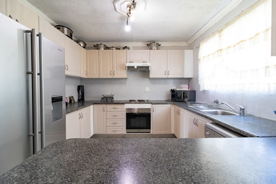 3 Bedroom Property for Sale in Elandspark Gauteng