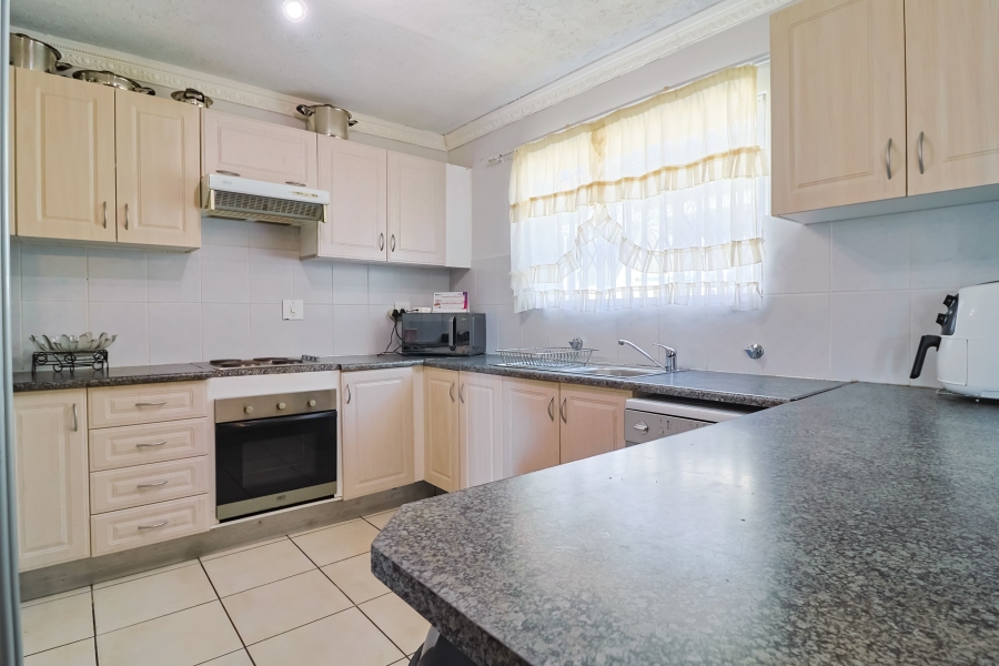3 Bedroom Property for Sale in Elandspark Gauteng