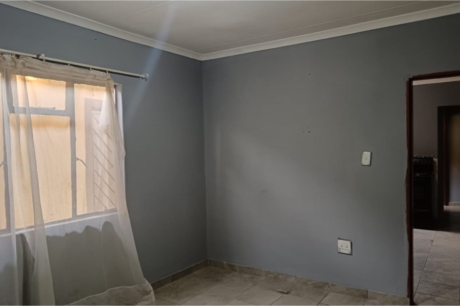 3 Bedroom Property for Sale in Ormonde Gauteng