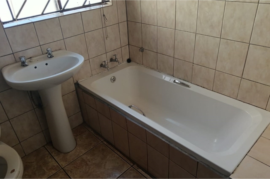 3 Bedroom Property for Sale in Ormonde Gauteng