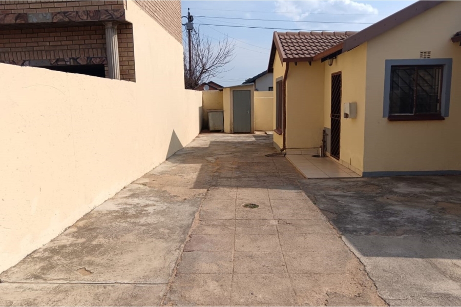 3 Bedroom Property for Sale in Ormonde Gauteng