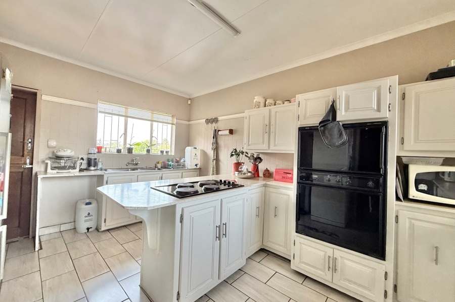 4 Bedroom Property for Sale in Wingate Park Gauteng