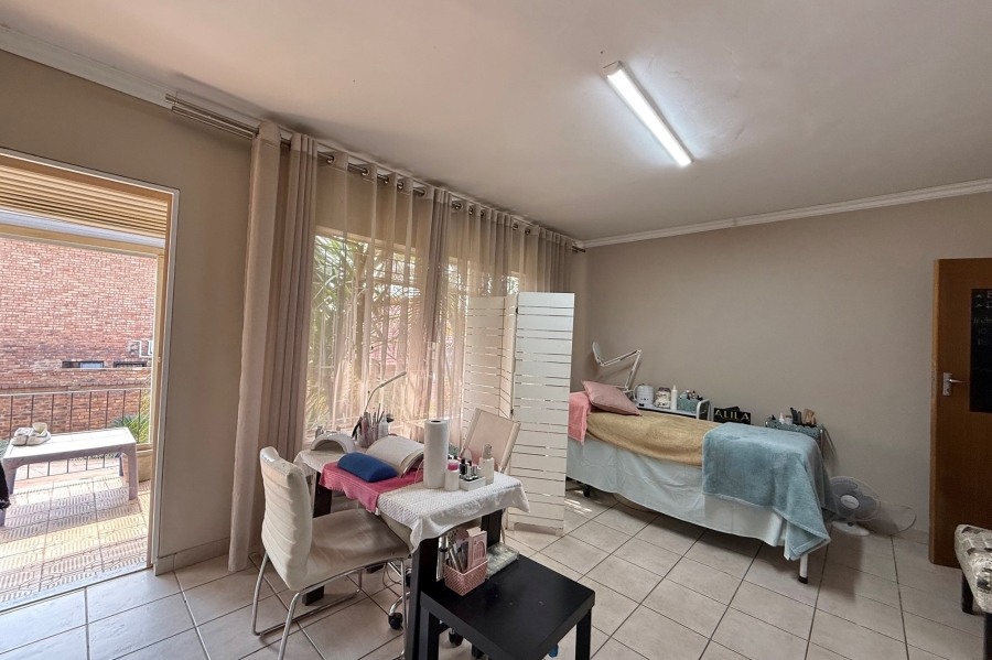 4 Bedroom Property for Sale in Wingate Park Gauteng