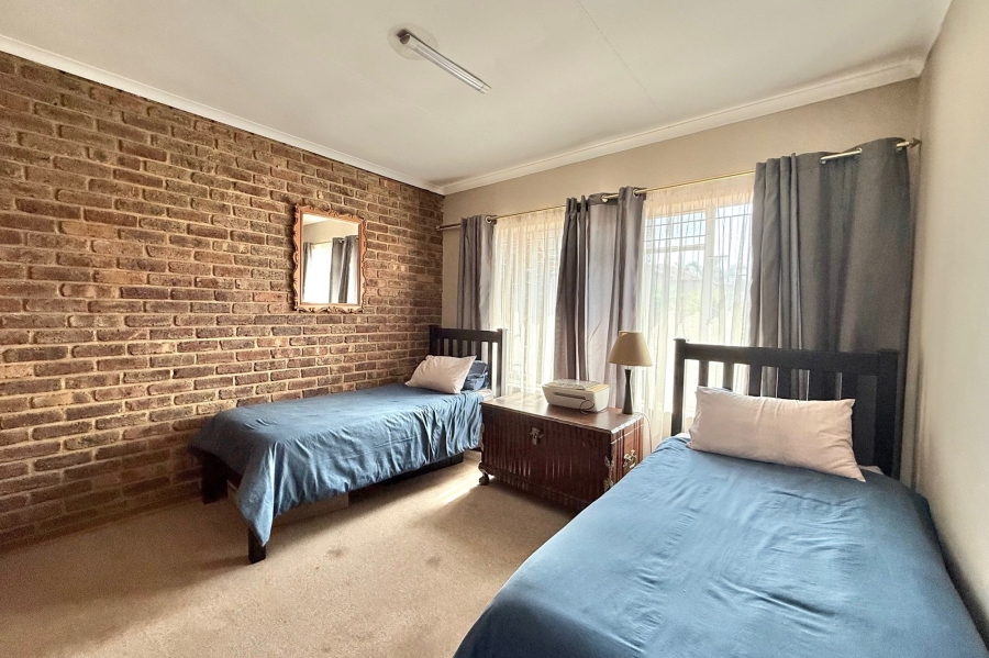 4 Bedroom Property for Sale in Wingate Park Gauteng