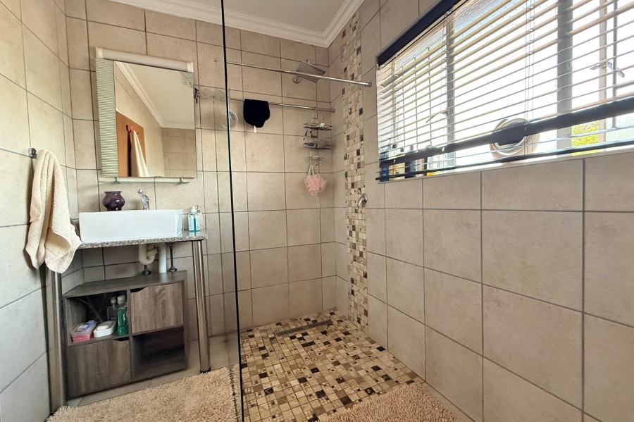 4 Bedroom Property for Sale in Wingate Park Gauteng