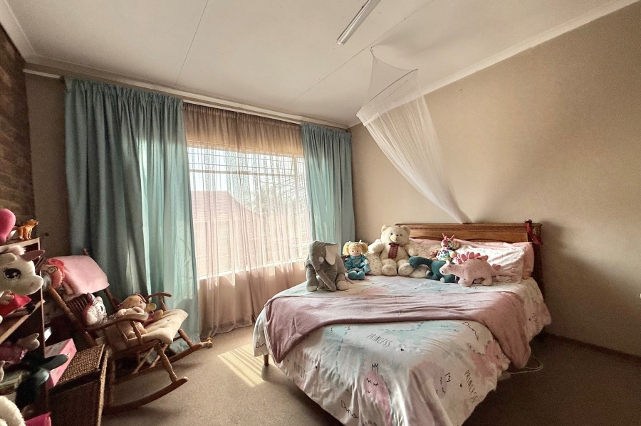 4 Bedroom Property for Sale in Wingate Park Gauteng