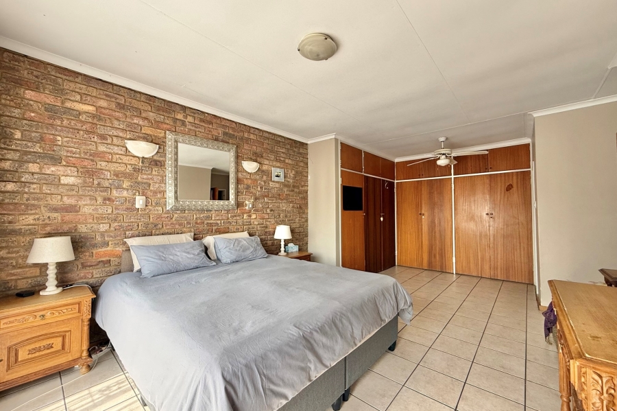 4 Bedroom Property for Sale in Wingate Park Gauteng