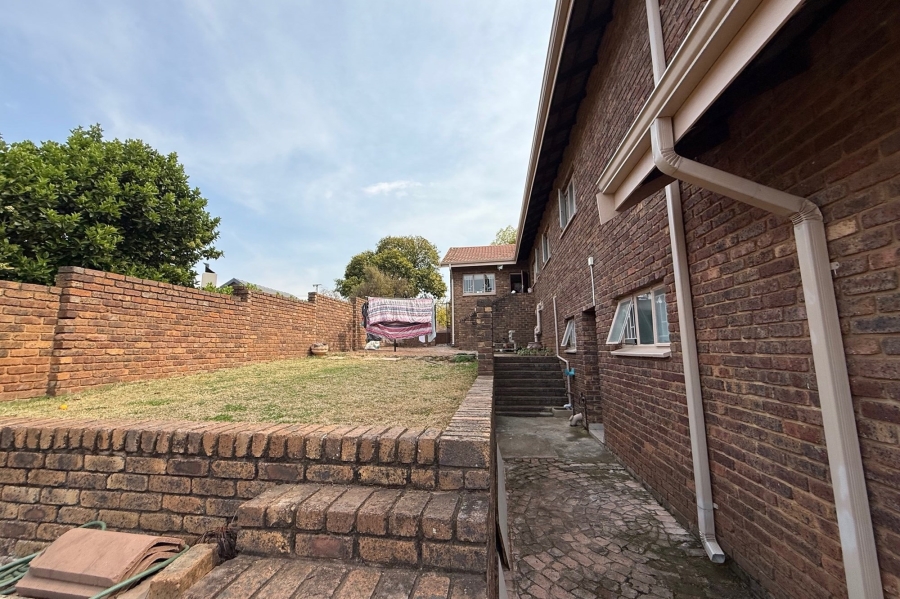 4 Bedroom Property for Sale in Wingate Park Gauteng