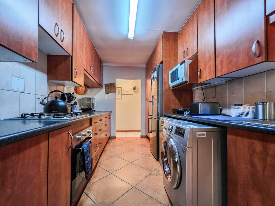3 Bedroom Property for Sale in Faerie Glen Gauteng