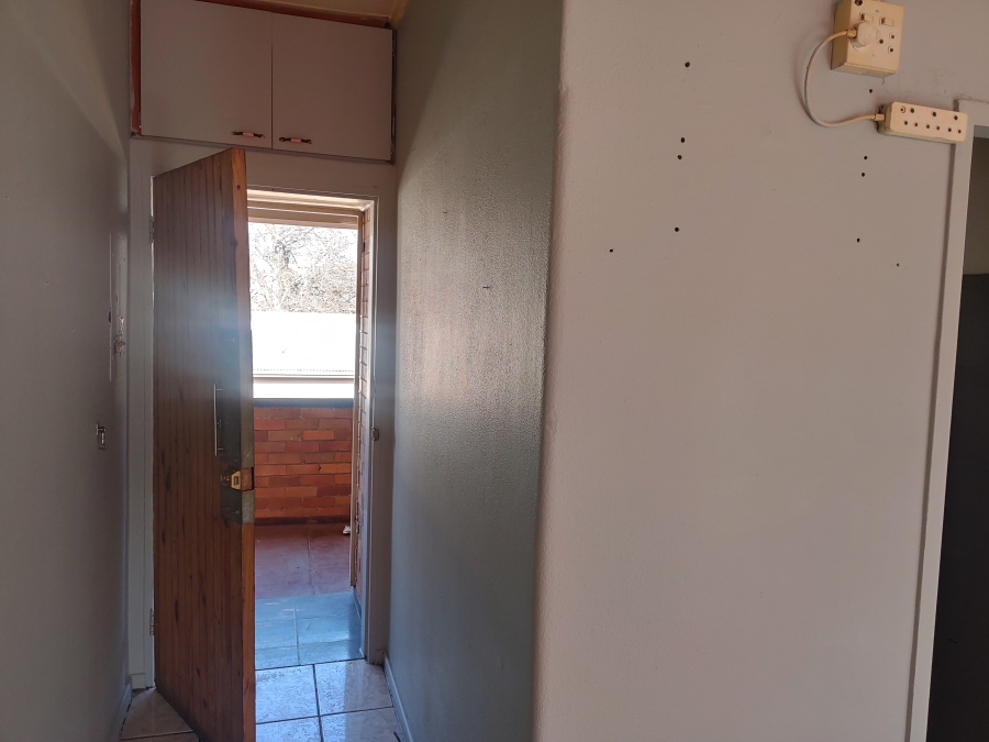 1 Bedroom Property for Sale in Vanderbijlpark CE Gauteng