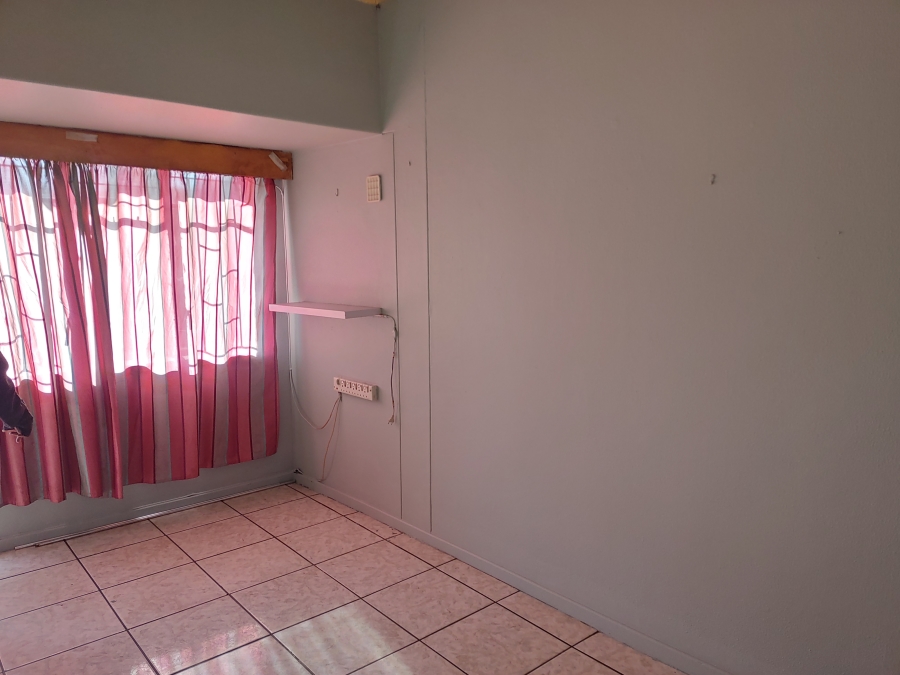 1 Bedroom Property for Sale in Vanderbijlpark CE Gauteng