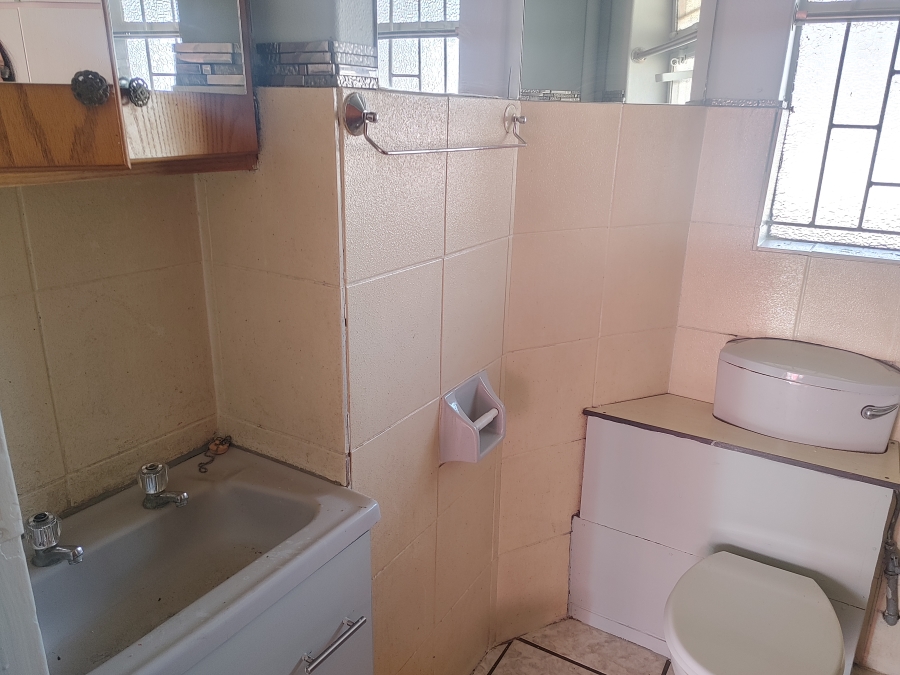 1 Bedroom Property for Sale in Vanderbijlpark CE Gauteng