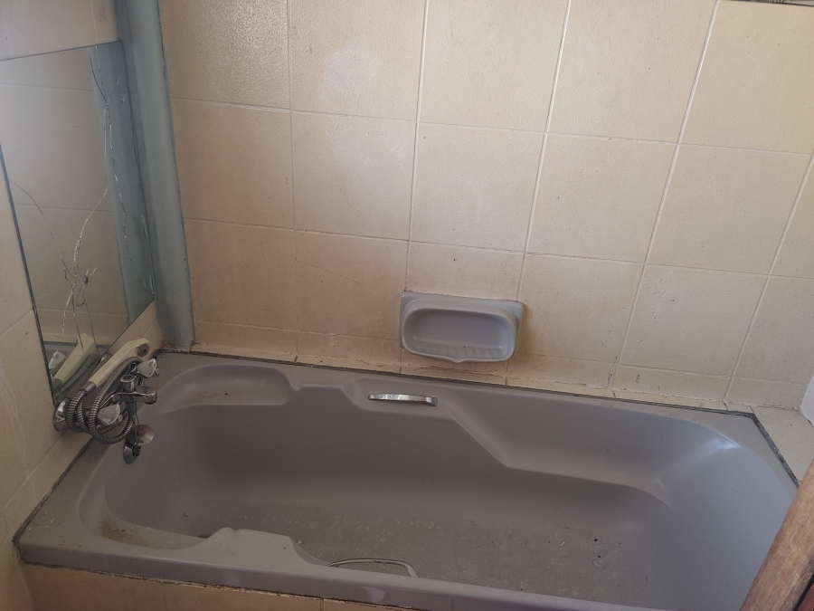 1 Bedroom Property for Sale in Vanderbijlpark CE Gauteng