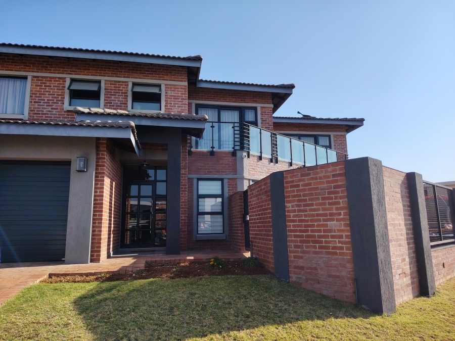 3 Bedroom Property for Sale in Six Fountains Residential Estate Gauteng