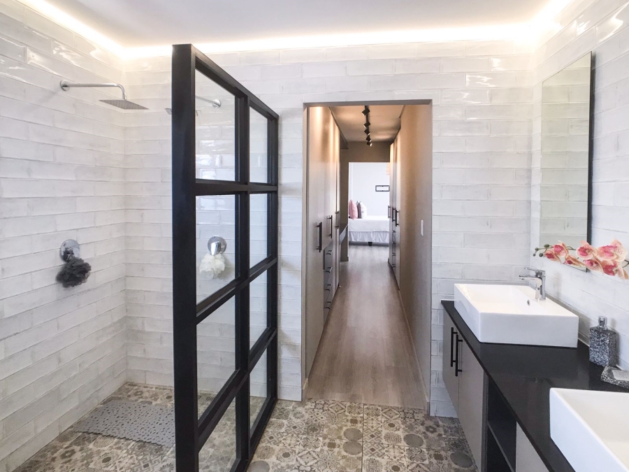 3 Bedroom Property for Sale in Six Fountains Residential Estate Gauteng