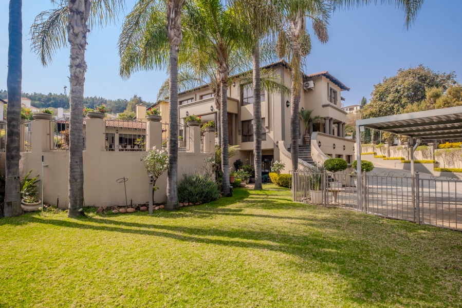 5 Bedroom Property for Sale in Waterkloof Ridge Gauteng