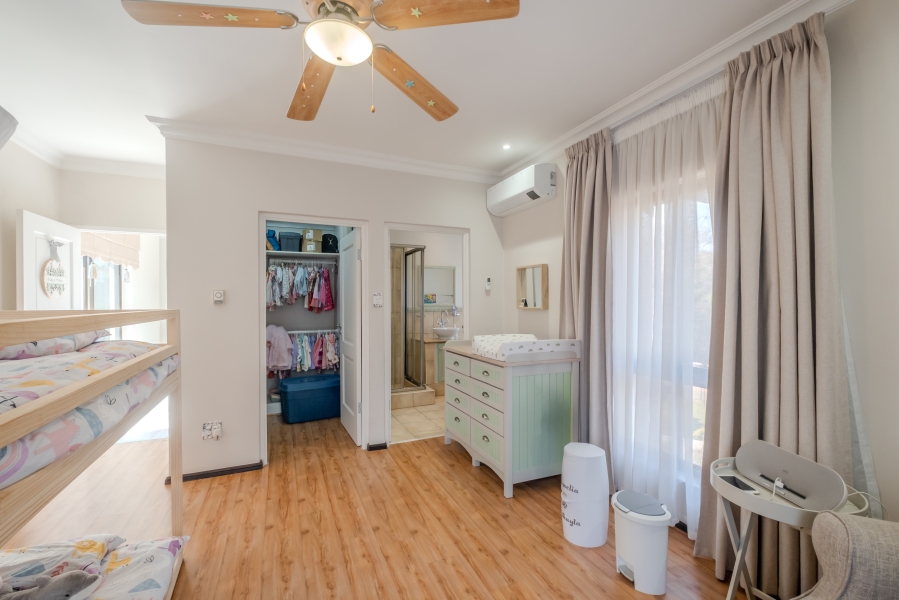 5 Bedroom Property for Sale in Waterkloof Ridge Gauteng