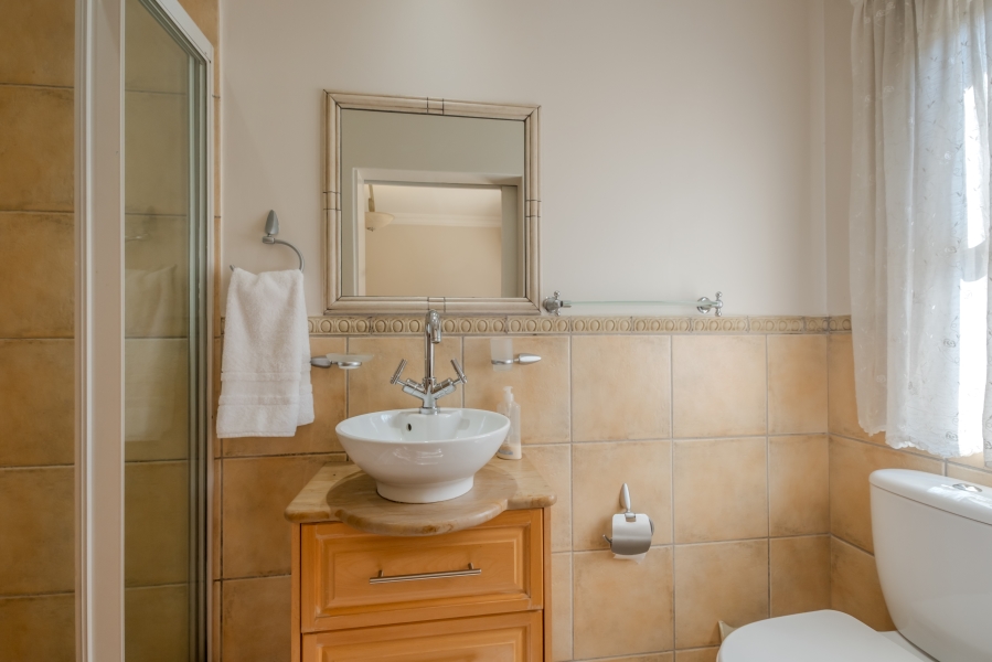 5 Bedroom Property for Sale in Waterkloof Ridge Gauteng
