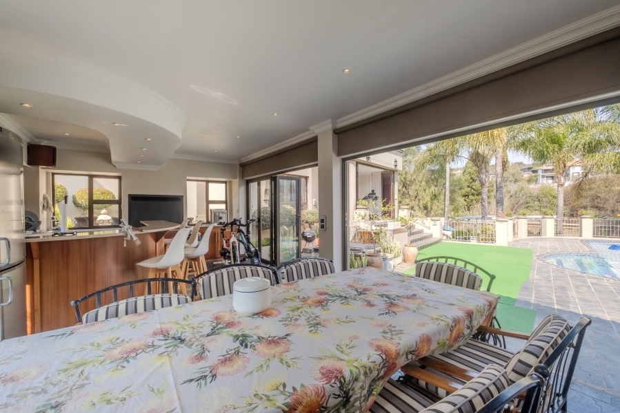 5 Bedroom Property for Sale in Waterkloof Ridge Gauteng