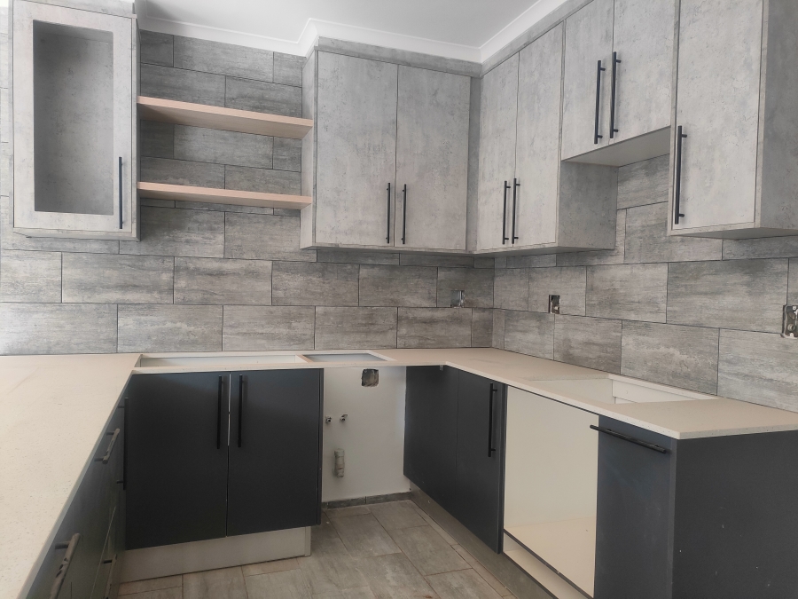 3 Bedroom Property for Sale in Silverton Gauteng