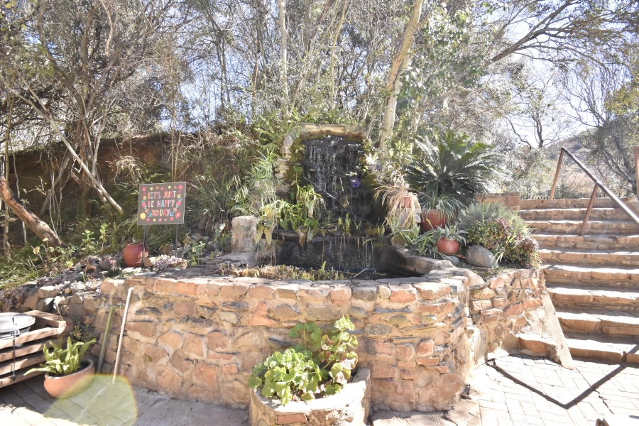 Commercial Property for Sale in Hekpoort Gauteng