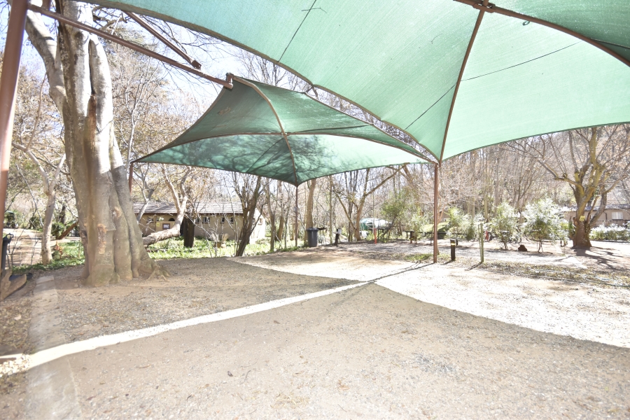 Commercial Property for Sale in Hekpoort Gauteng