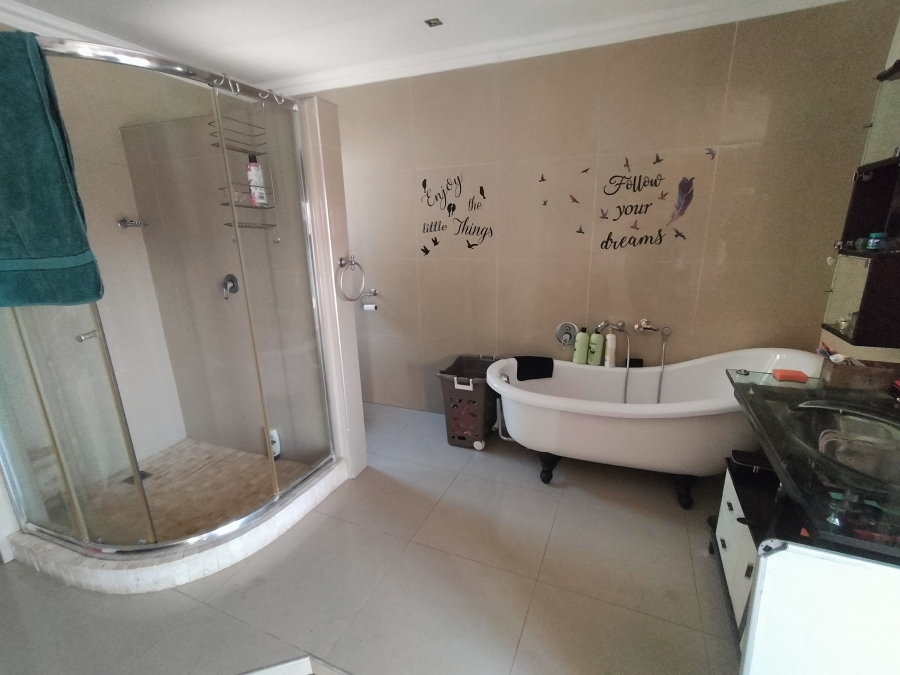 4 Bedroom Property for Sale in Pretoria North Gauteng